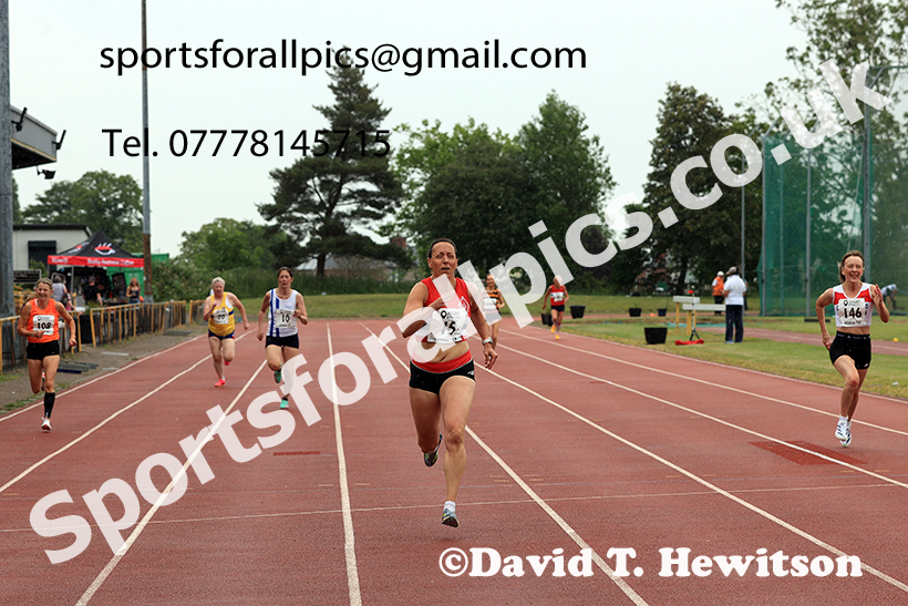 200 metres, 2025 NEMAA Track and Field, Monkton. Photo: David T. Hewitson/Sports for All Pics